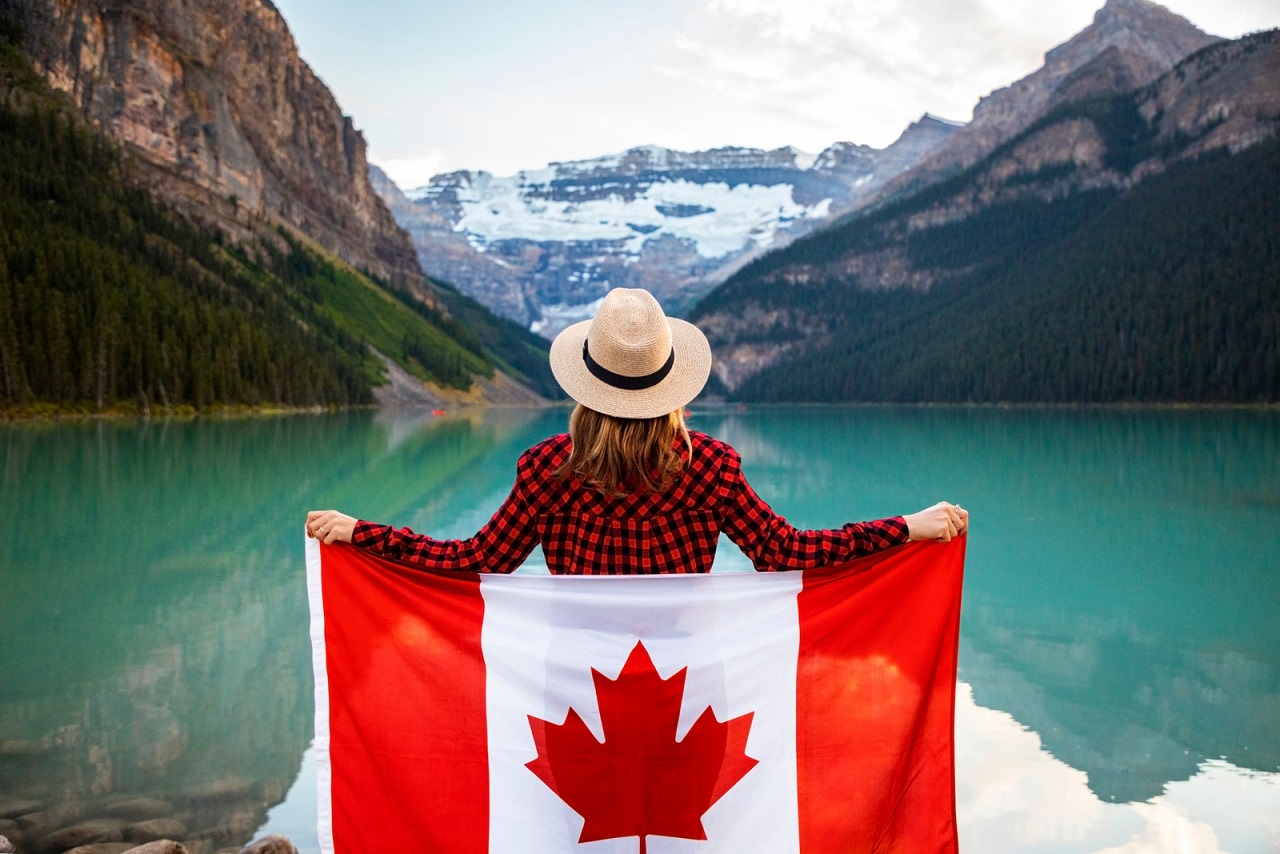 اخذ اقامت کانادا از طریق ازدواج و خویشاوندی به روز رسانی 2021 - دفتر وکالت  اَپلو