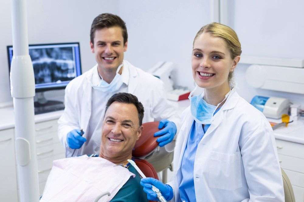 درآمد دندانپزشکان در کانادا