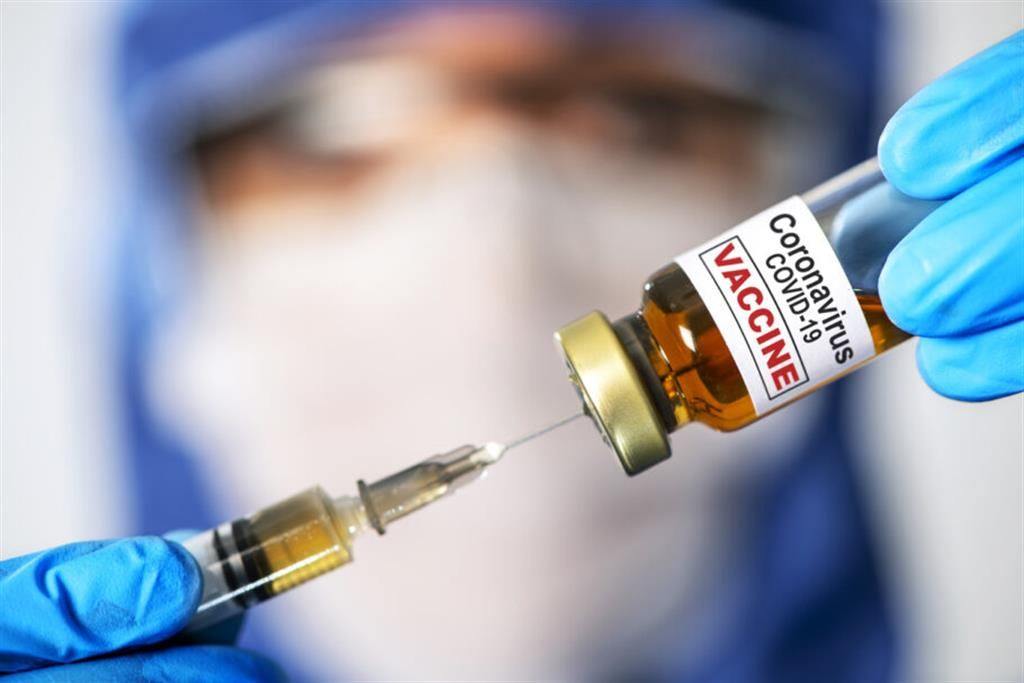 تزریق واکسن کرونا در کانادا