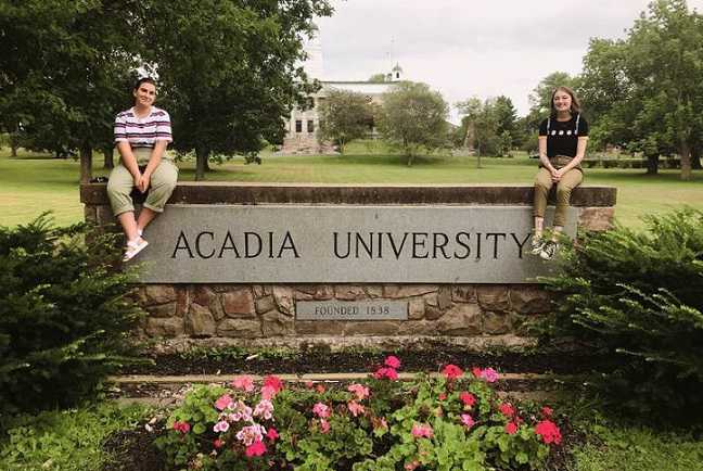 دانشگاه آکادیا (Acadia University)